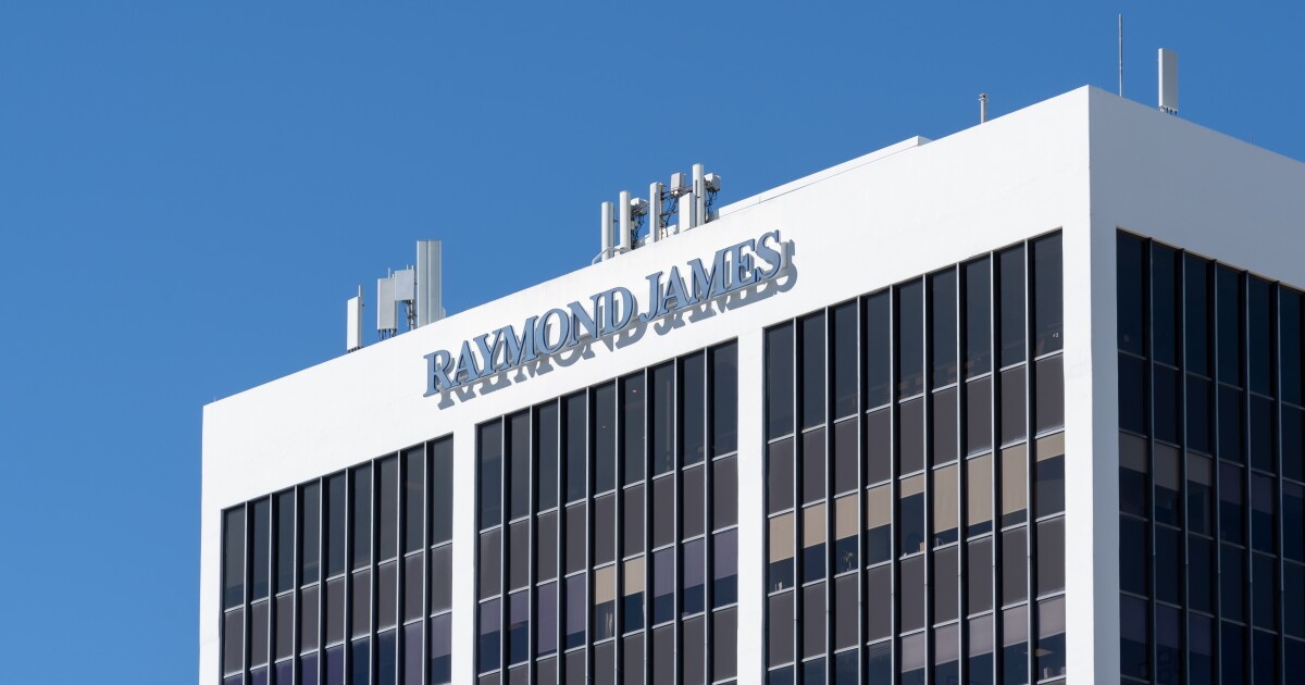 Raymond James accuses ex-intern of defamation